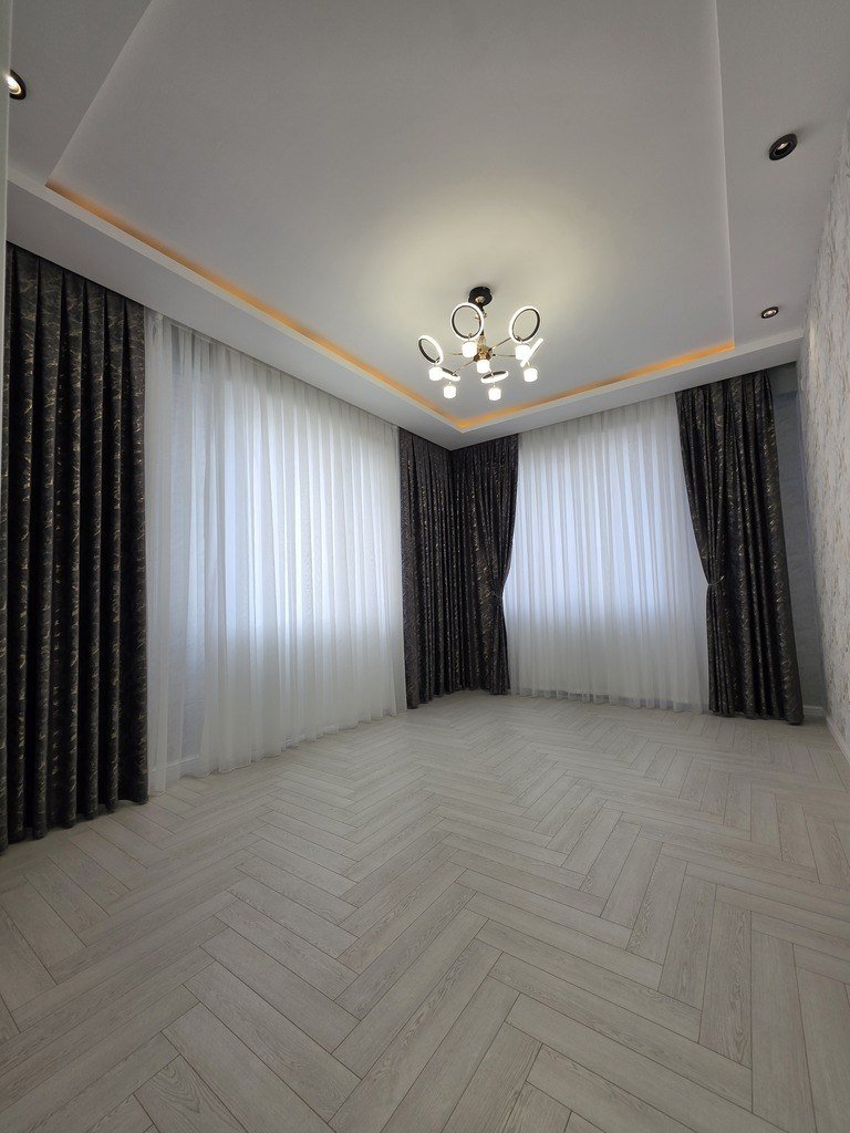 Satılır 4 otaqlı yeni tikili, 120 m², 20 Yanvar m.-2