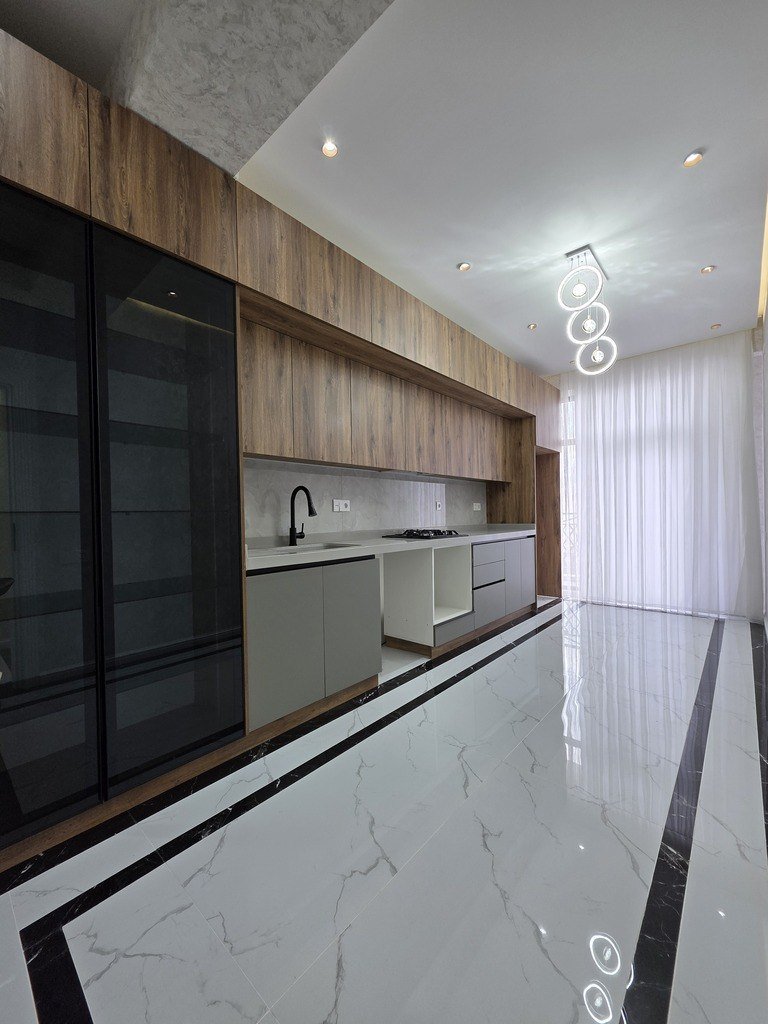 Satılır 4 otaqlı yeni tikili, 120 m², 20 Yanvar m.-4