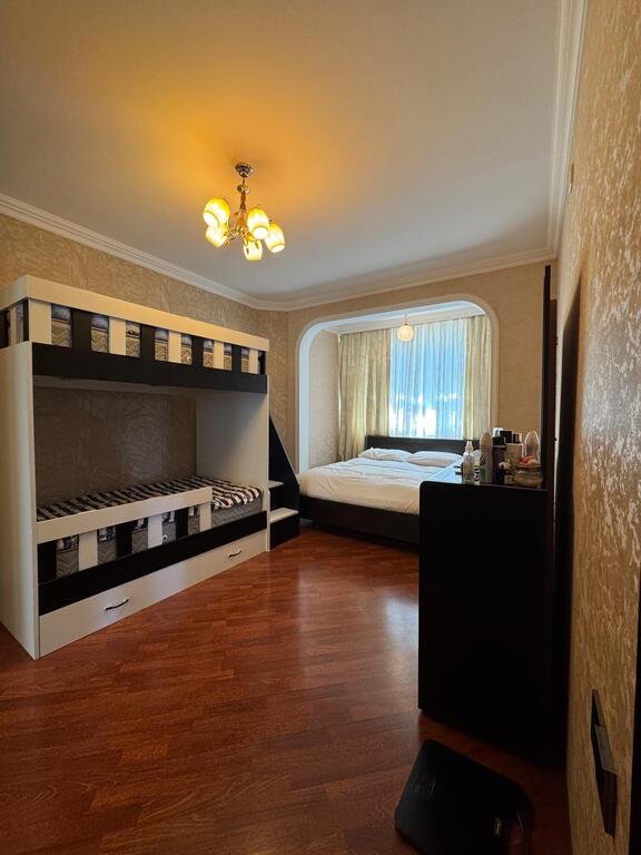 Satılır 4 otaqlı köhnə tikili, 115 m², Həzi Aslanov m.-9