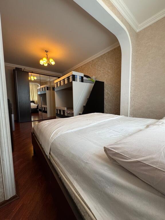 Satılır 4 otaqlı köhnə tikili, 115 m², Həzi Aslanov m.-10