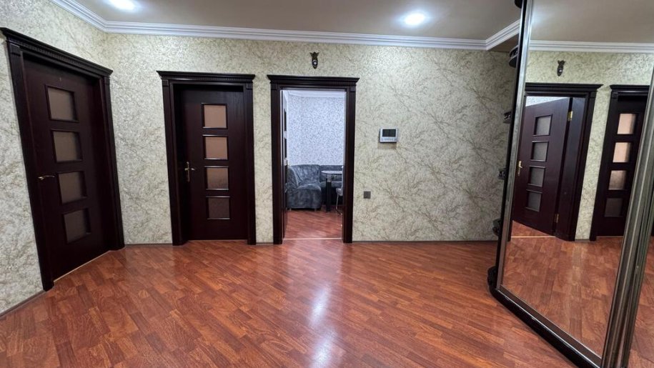 Satılır 4 otaqlı köhnə tikili, 115 m², Həzi Aslanov m.-18