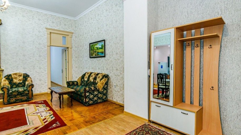 Kirayə verilir 3 otaqlı köhnə tikili, 70 m², İçərişəhər m.-3