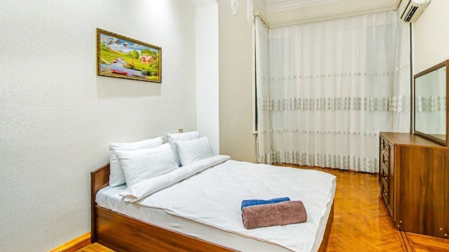Kirayə verilir 3 otaqlı köhnə tikili, 70 m², İçərişəhər m.-6