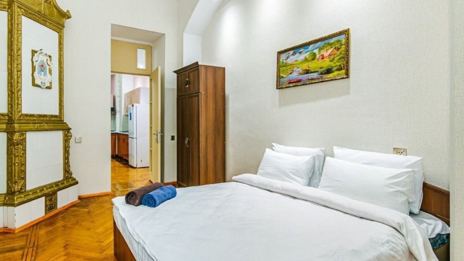 Kirayə verilir 3 otaqlı köhnə tikili, 70 m², İçərişəhər m.-9