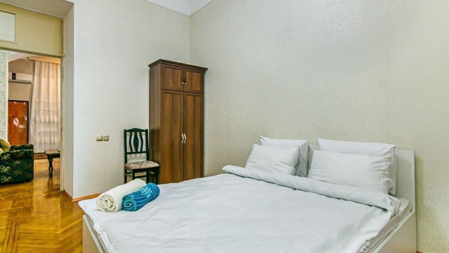 Kirayə verilir 3 otaqlı köhnə tikili, 70 m², İçərişəhər m.-10