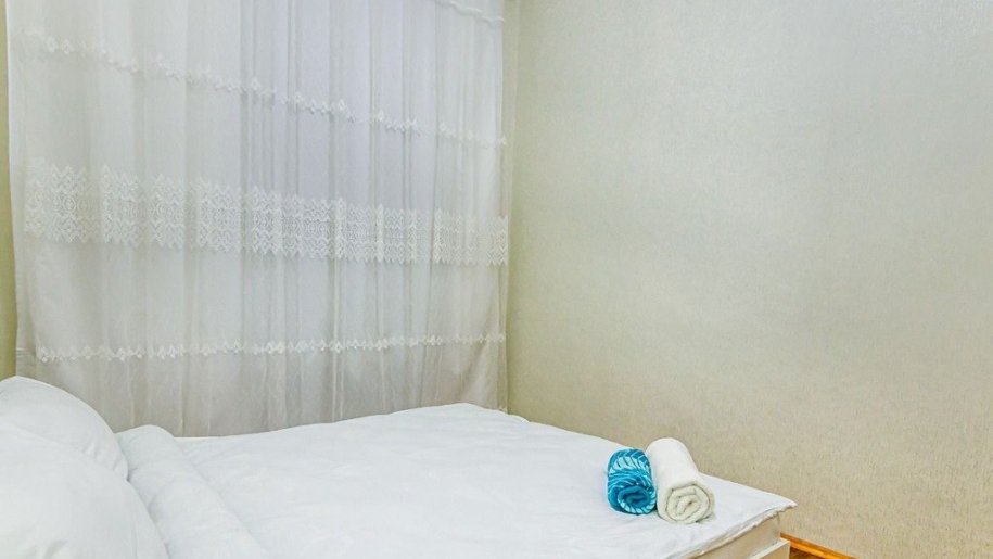 Kirayə verilir 3 otaqlı köhnə tikili, 70 m², İçərişəhər m.-11
