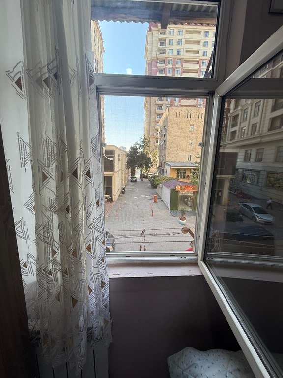 Satılır 3 otaqlı köhnə tikili, 42 m², Nəriman Nərimanov m.-2