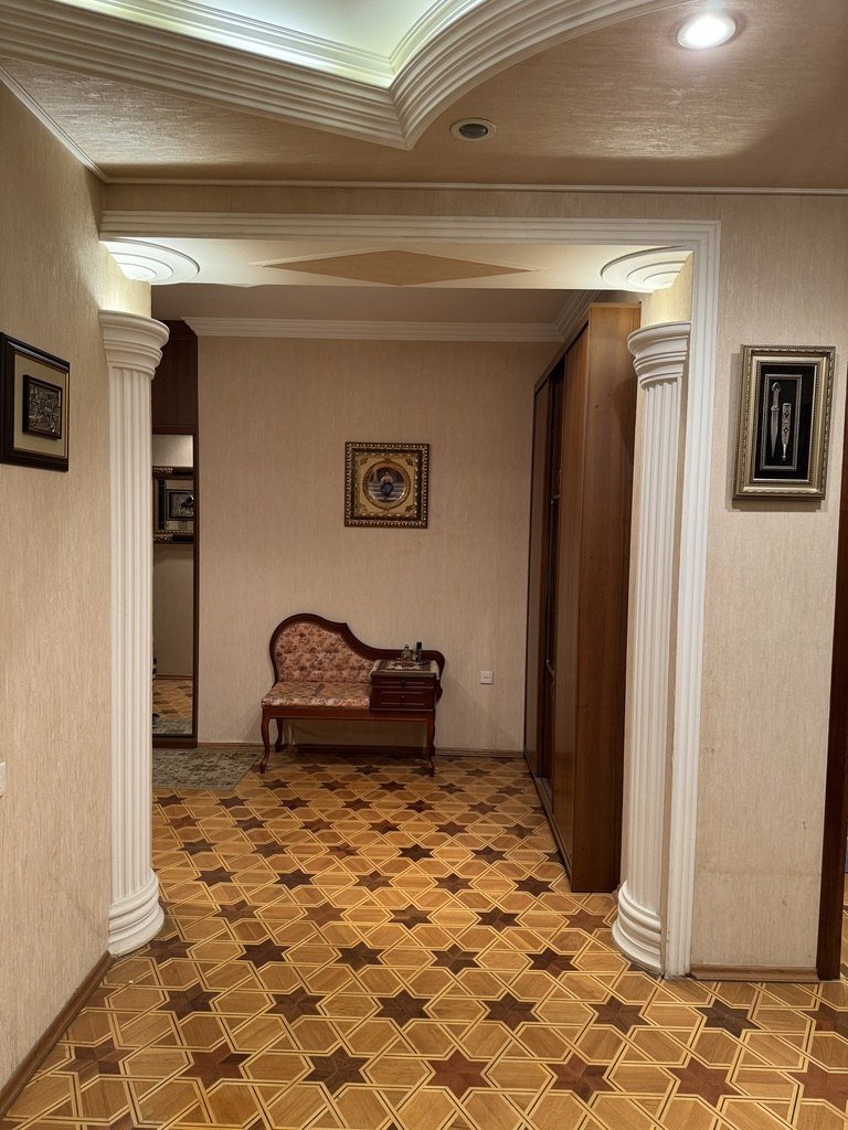 Satılır 3 otaqlı yeni tikili, 165 m², 8-ci mikrorayon-5