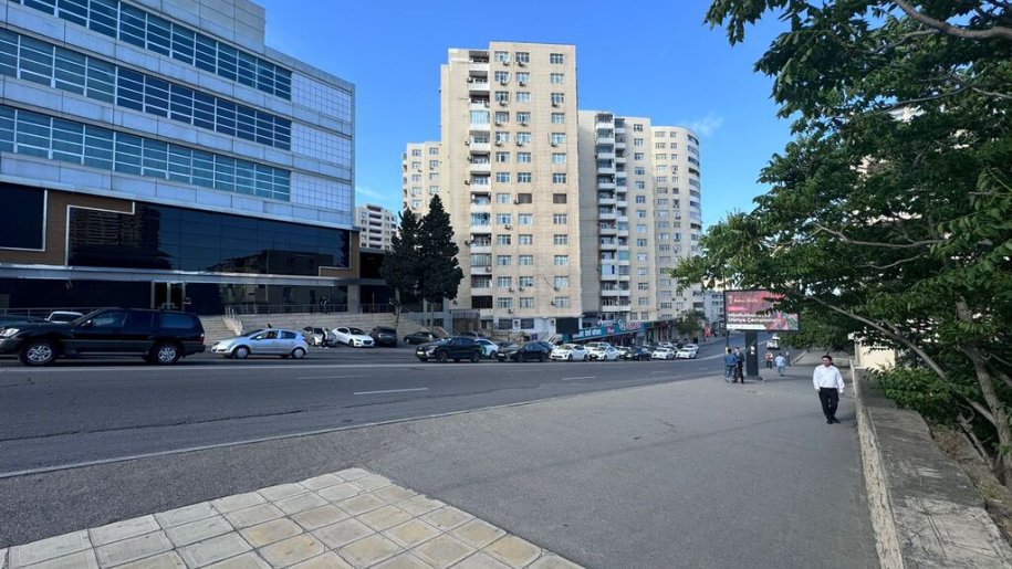 Satılır 3 otaqlı köhnə tikili, 75 m², Elmlər Akademiyası m.-2