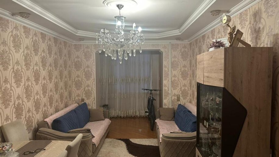 Satılır 2 otaqlı köhnə tikili, 60 m², Xalqlar dostluğu m.-5