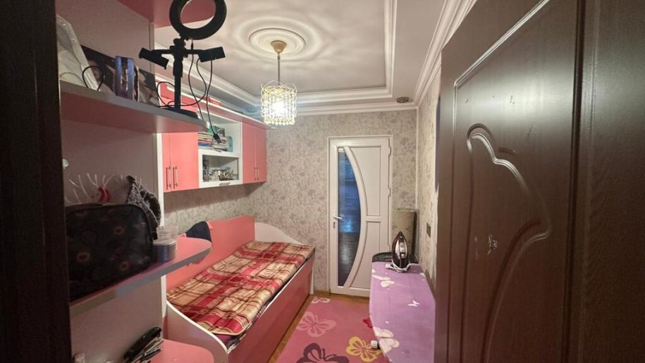 Satılır 2 otaqlı köhnə tikili, 60 m², Xalqlar dostluğu m.-9