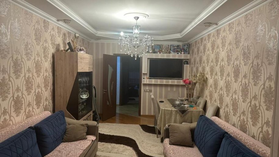 Satılır 2 otaqlı köhnə tikili, 60 m², Xalqlar dostluğu m.-10