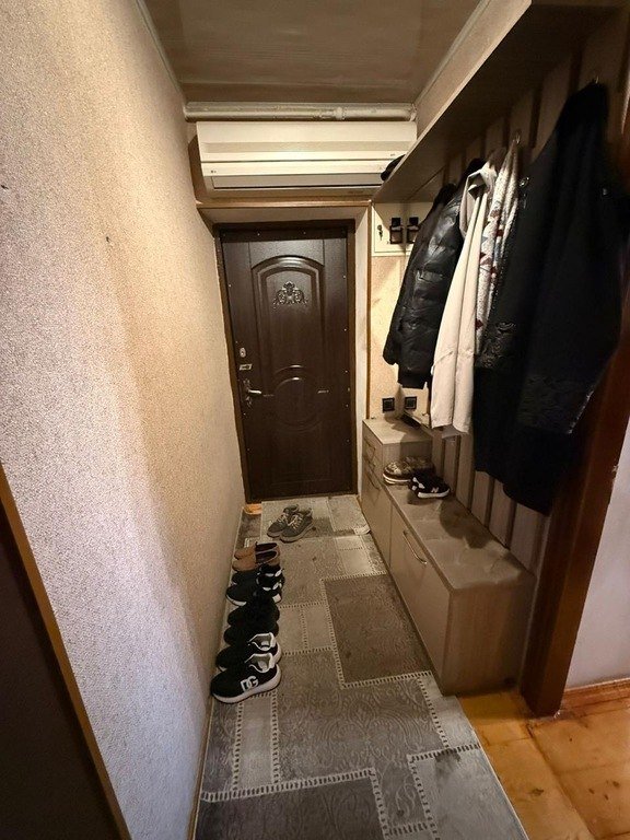 Satılır 3 otaqlı köhnə tikili, 65 m², Qara Qarayev m.-14