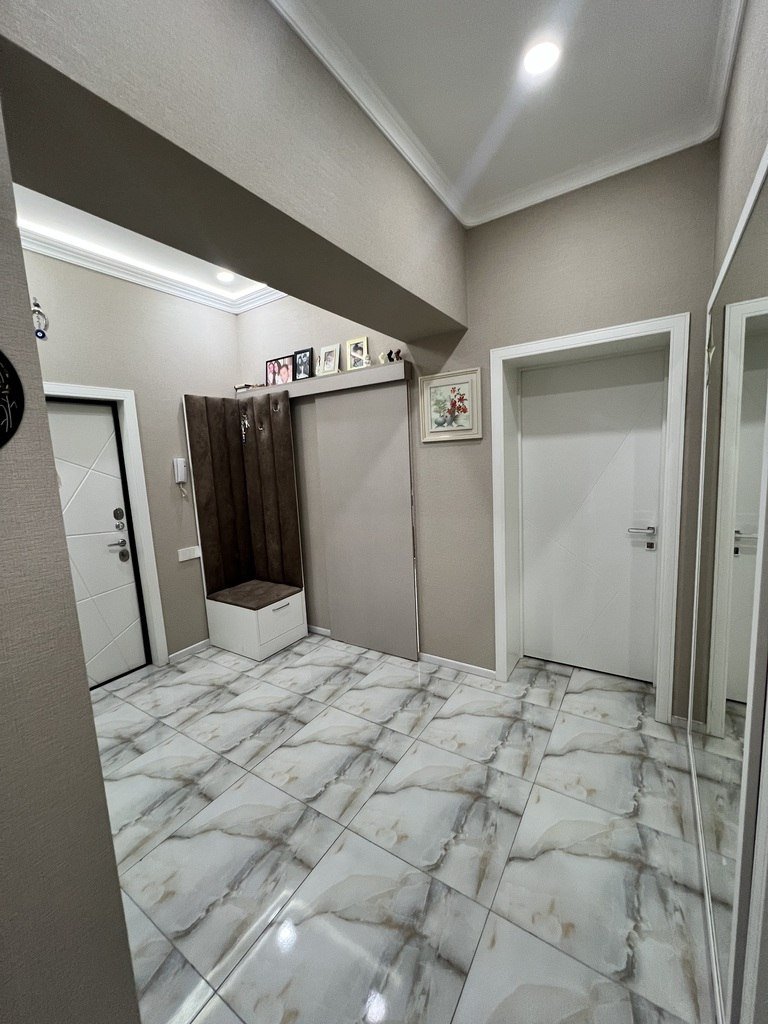 Satılır 2 otaqlı yeni tikili, 94 m², Qara Qarayev m.-5