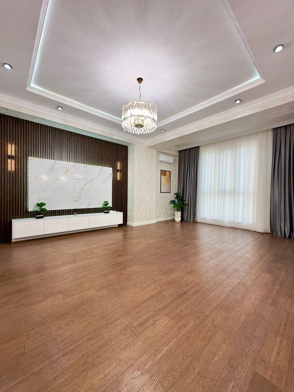 Satılır 3 otaqlı yeni tikili, 127 m², 28 May m.-2