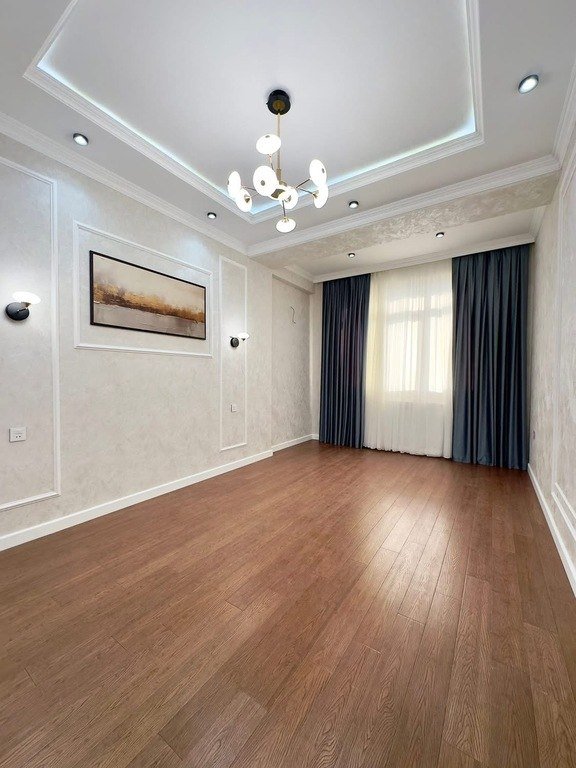 Satılır 3 otaqlı yeni tikili, 127 m², 28 May m.-6