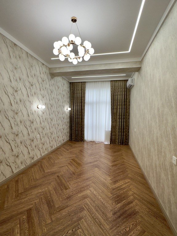 Satılır 4 otaqlı yeni tikili, 195 m², 28 May m.-11