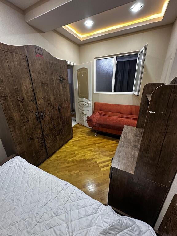 Kirayə verilir 3 otaqlı yeni tikili, 135 m², Elmlər Akademiyası m.-13