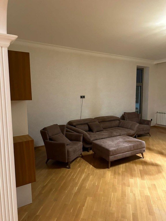 Kirayə verilir 3 otaqlı yeni tikili, 180 m², Nizami m.-4