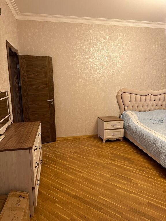 Kirayə verilir 3 otaqlı yeni tikili, 180 m², Nizami m.-3