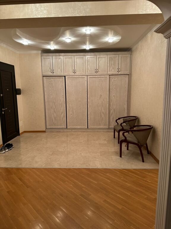 Kirayə verilir 3 otaqlı yeni tikili, 180 m², Nizami m.-11