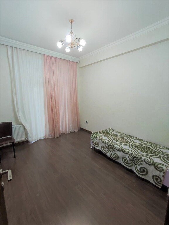 Satılır 4 otaqlı yeni tikili, 120 m², İnşaatçılar m.-5