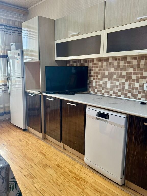 Kirayə verilir 2 otaqlı yeni tikili, 98 m², Memar Əcəmi m.-13