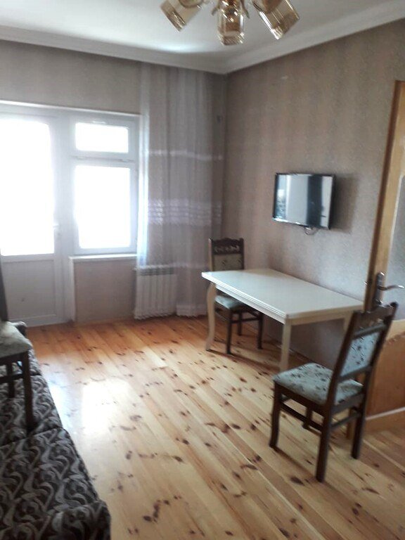 Satılır 2 otaqlı köhnə tikili, 42 m², Suraxanı-1