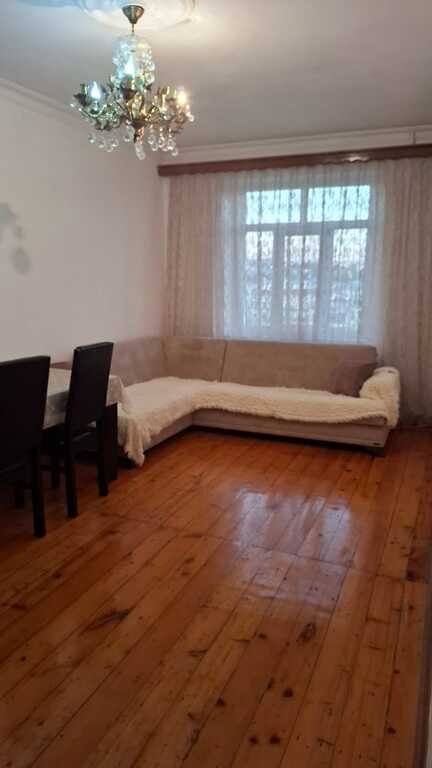 Satılır 3 otaqlı köhnə tikili, 90 m², Xalqlar dostluğu m.-1