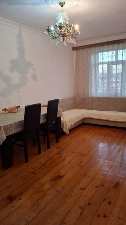 Satılır 3 otaqlı köhnə tikili, 90 m², Xalqlar dostluğu m.-2