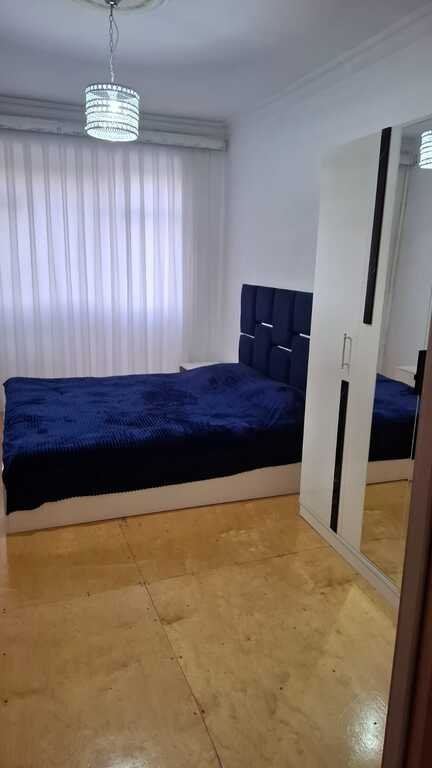 Satılır 3 otaqlı köhnə tikili, 90 m², Xalqlar dostluğu m.-4