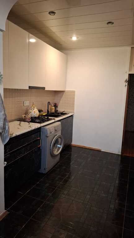 Satılır 3 otaqlı köhnə tikili, 90 m², Xalqlar dostluğu m.-7