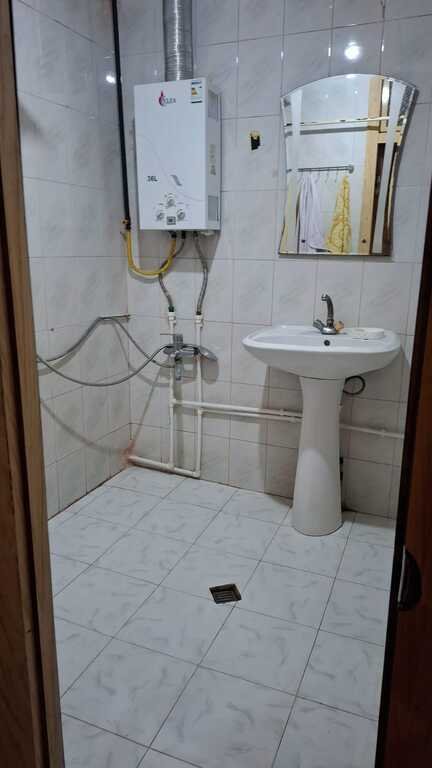 Satılır 3 otaqlı köhnə tikili, 90 m², Xalqlar dostluğu m.-9