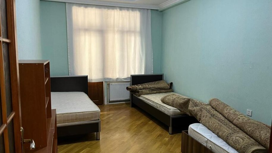 Kirayə verilir 3 otaqlı yeni tikili, 120 m², 8 noyabr-3