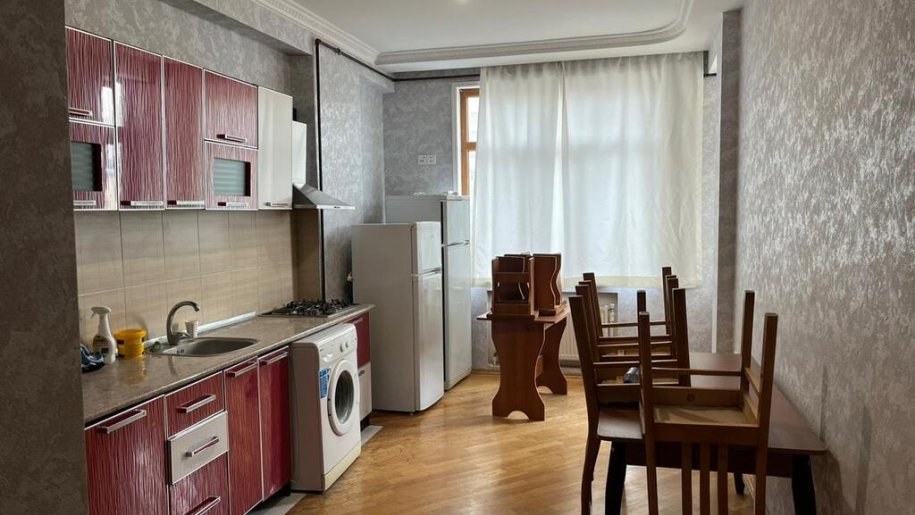 Kirayə verilir 3 otaqlı yeni tikili, 120 m², 8 noyabr-5