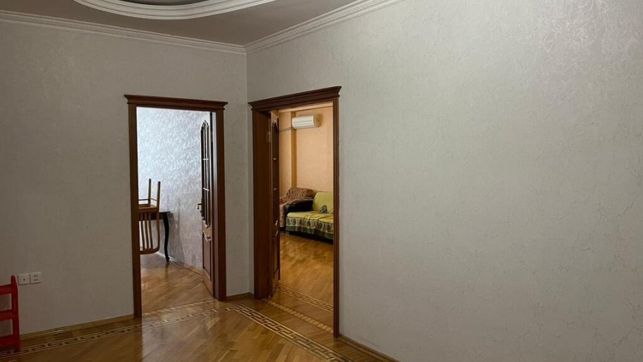 Kirayə verilir 3 otaqlı yeni tikili, 120 m², 8 noyabr-7