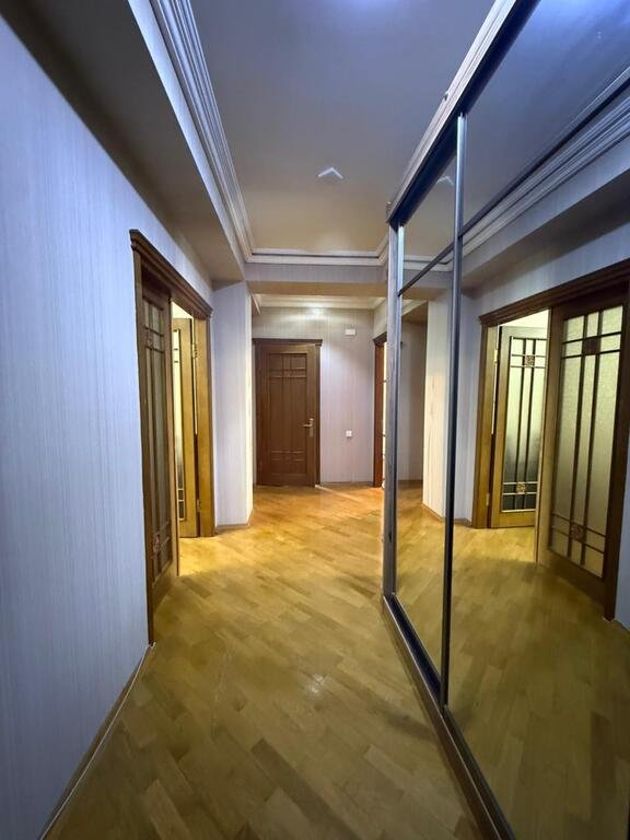 Satılır 3 otaqlı yeni tikili, 110 m², İnşaatçılar m.-10