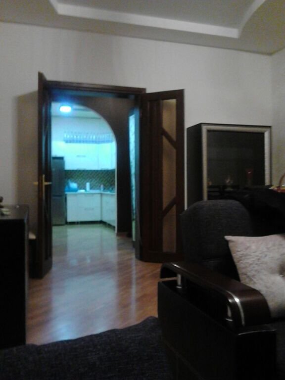 Kirayə verilir 3 otaqlı yeni tikili, 105 m², Elmlər Akademiyası m.-5