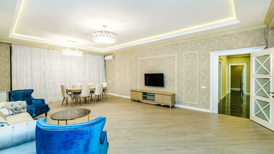 Kirayə verilir 4 otaqlı yeni tikili, 240 m², İçərişəhər m.-2