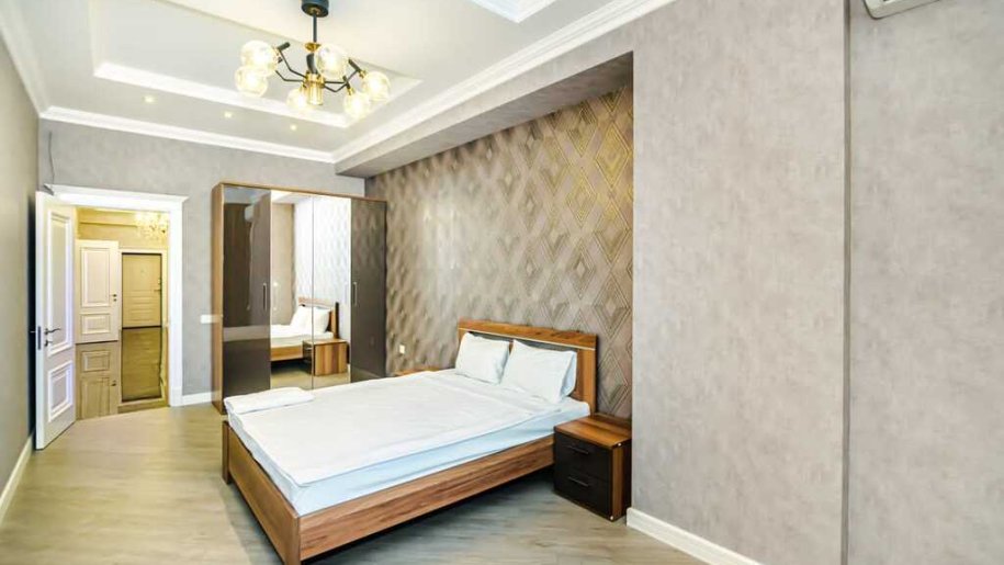 Kirayə verilir 4 otaqlı yeni tikili, 240 m², İçərişəhər m.-14