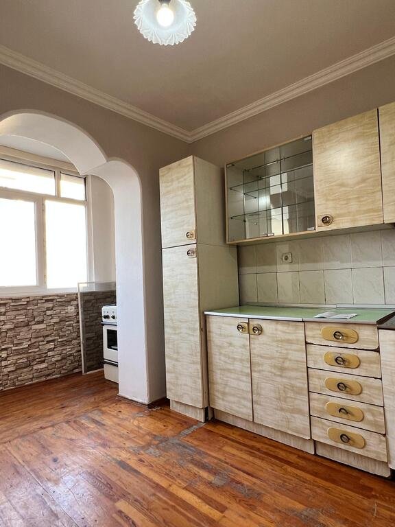 Satılır 3 otaqlı köhnə tikili, 80 m², Əhmədli m.-8