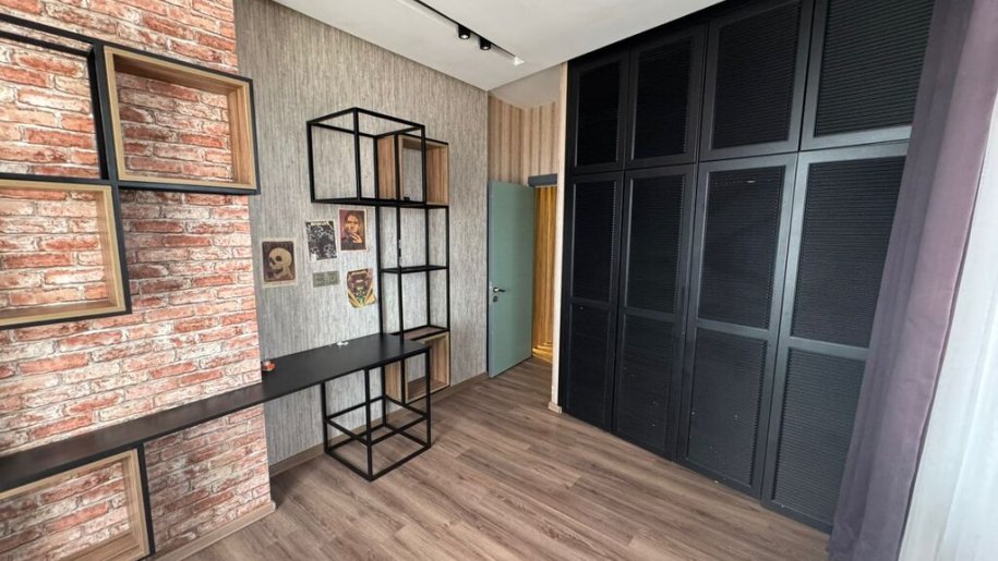 Kirayə verilir 3 otaqlı yeni tikili, 97 m², İnşaatçılar m.-13