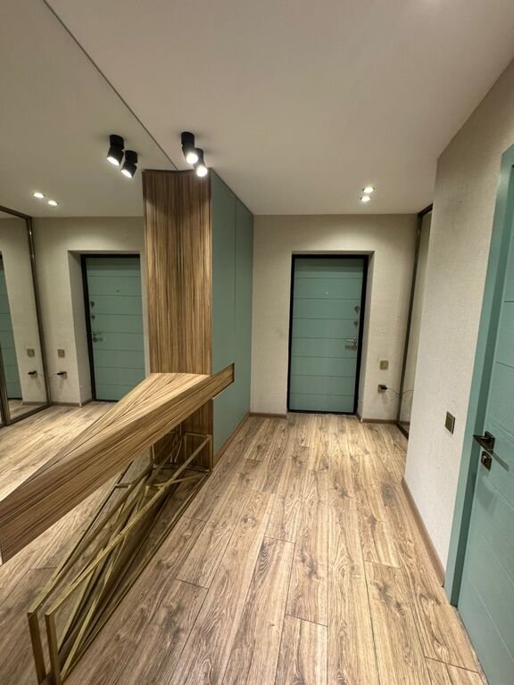 Kirayə verilir 3 otaqlı yeni tikili, 97 m², İnşaatçılar m.-14