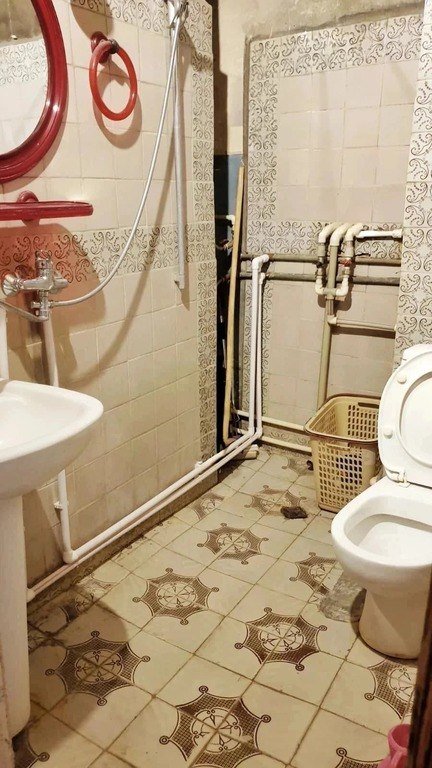 Satılır 2 otaqlı köhnə tikili, 32 m², İnşaatçılar m.-2