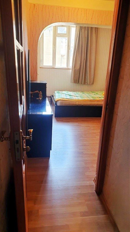 Satılır 2 otaqlı köhnə tikili, 32 m², İnşaatçılar m.-3