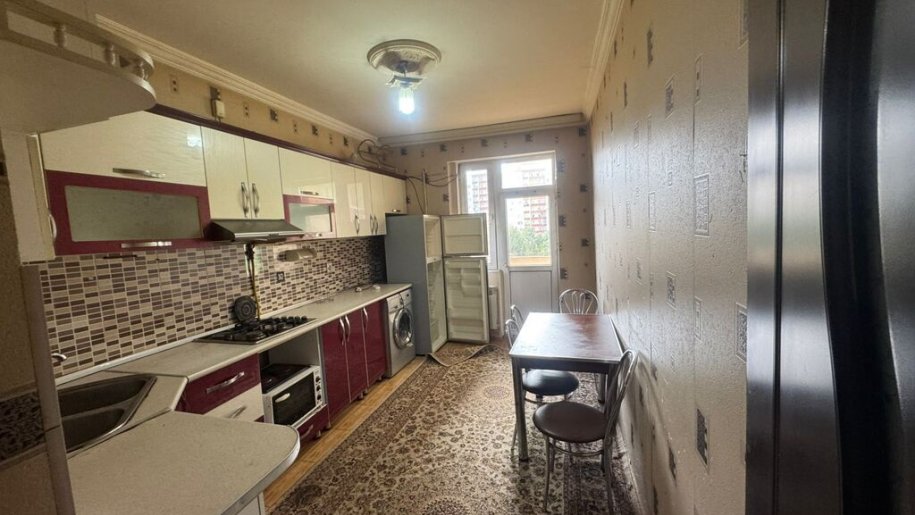 Kirayə verilir 3 otaqlı yeni tikili, 130 m², İnşaatçılar m.-4