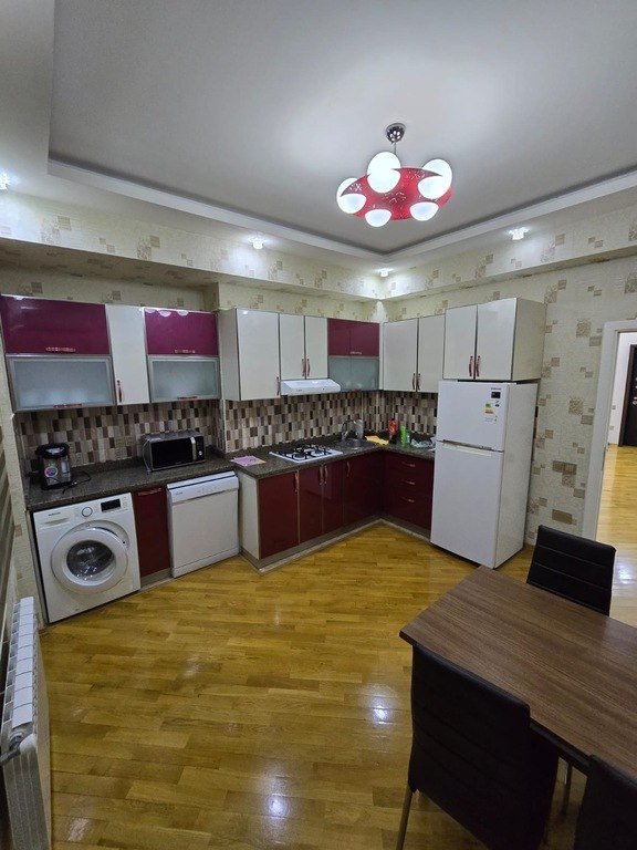 Kirayə verilir 2 otaqlı yeni tikili, 100 m², Elmlər Akademiyası m.-2