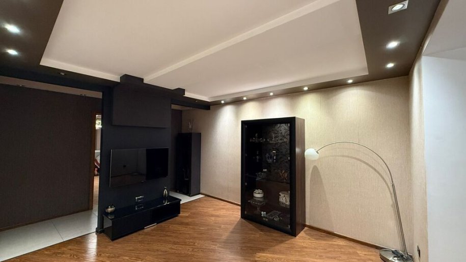 Satılır 3 otaqlı köhnə tikili, 80 m², Nəriman Nərimanov m.-3