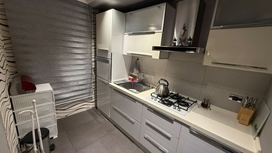 Satılır 3 otaqlı köhnə tikili, 80 m², Nəriman Nərimanov m.-6
