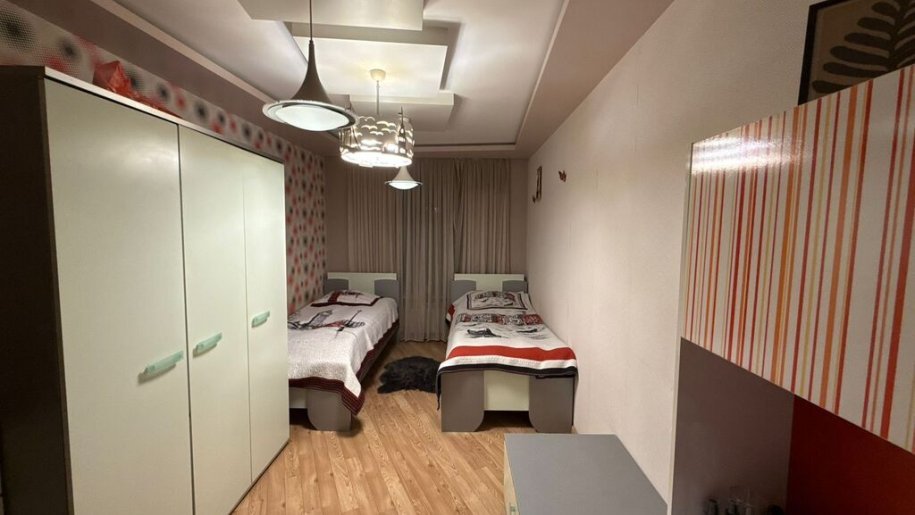 Satılır 3 otaqlı köhnə tikili, 80 m², Nəriman Nərimanov m.-12